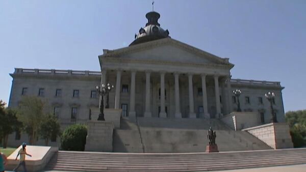 Ban on drivers holding cellphones heads to SC Senate floor