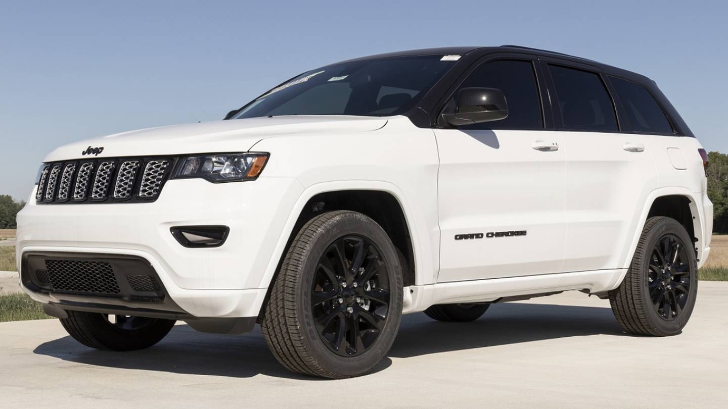 Recall Alert Jeep Grand Cherokee Grand Cherokee L Suvs Recalled Due To Faulty Taillights Wsoc Tv