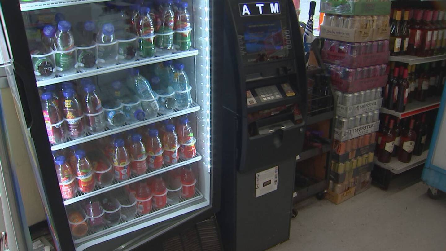 Thieves thwarted by drink cooler