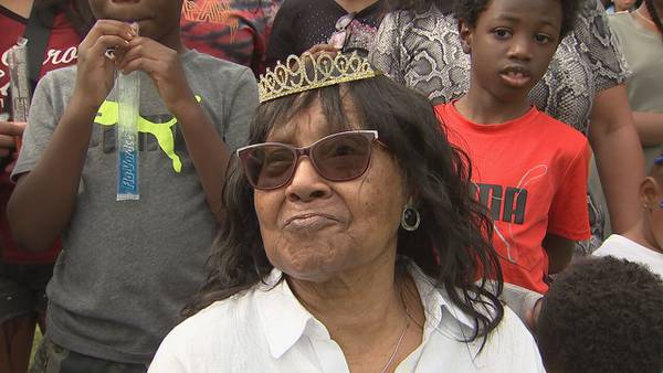 ‘I am so blessed:’ Charlotte woman turns 90