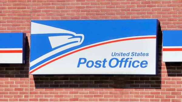 Man charged with having pipe bombs, threatening school also worked for USPS