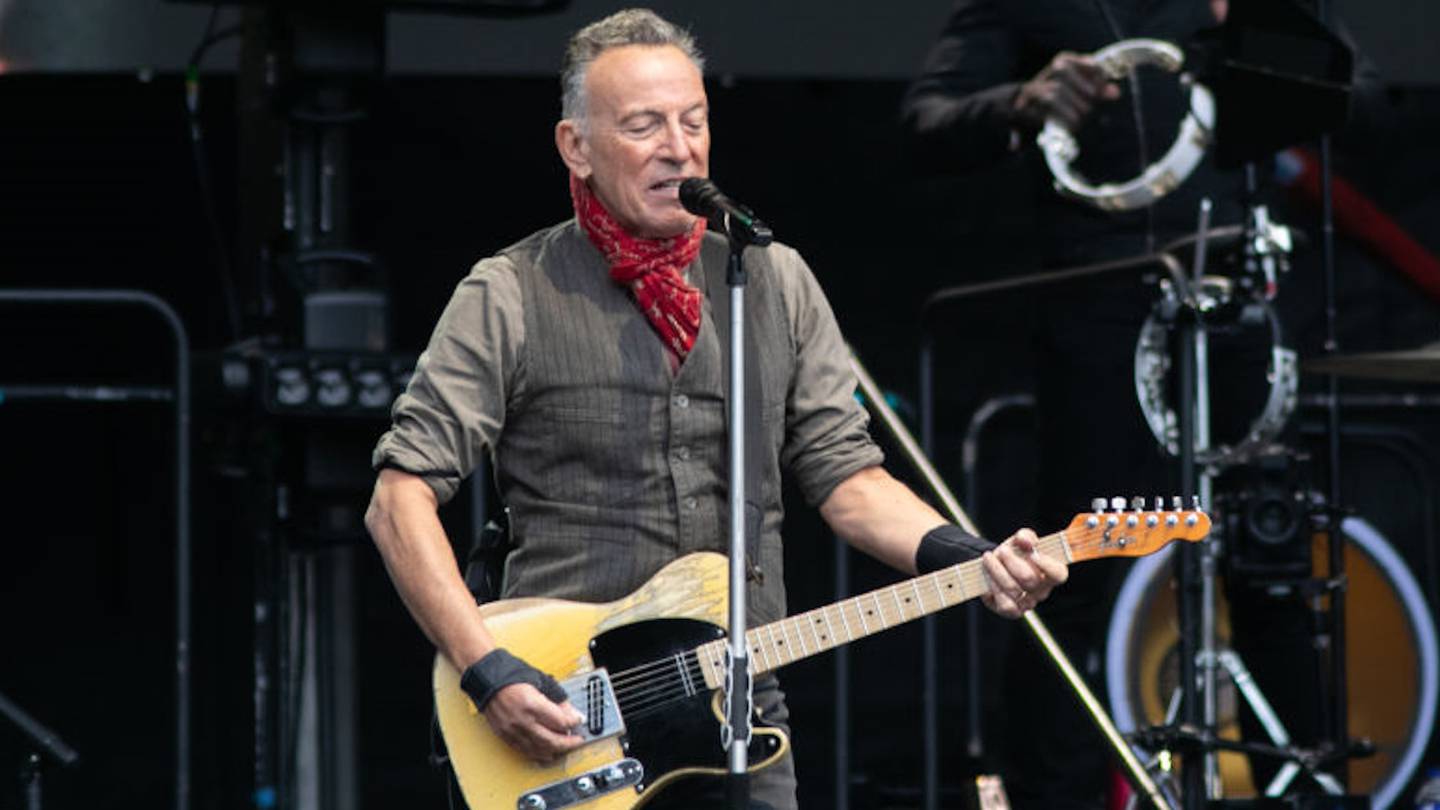 Bruce Springsteen postpones 4 concerts in Europe due to ‘vocal issues