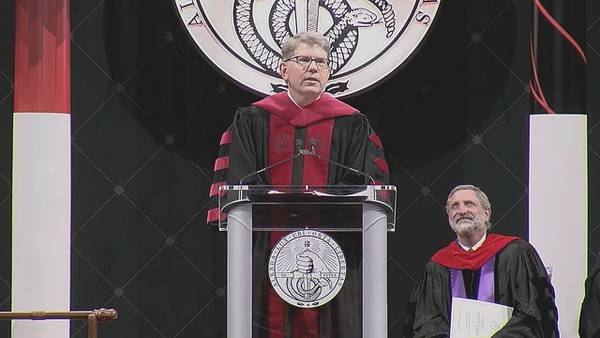 Davidson College holds inauguration ceremony for new president 