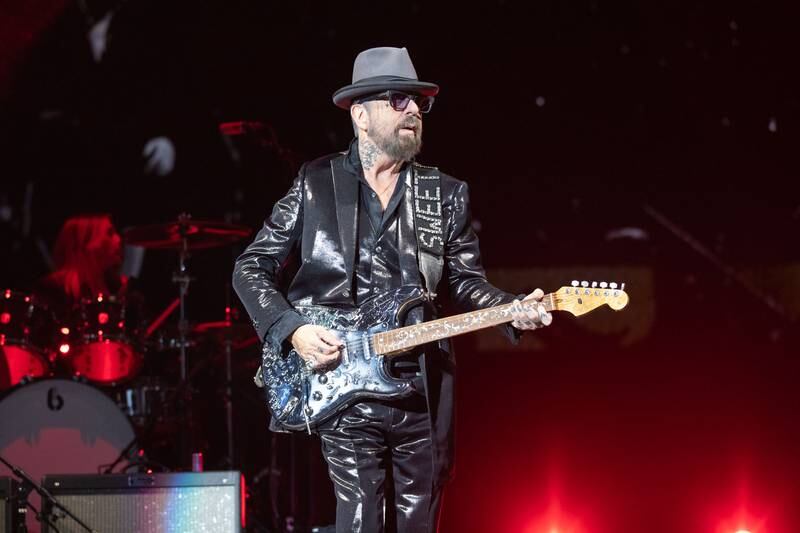 Dave Stewart's Eurythmics Songbook perform at the Spectrum Center in Charlotte on March 10, 2024.