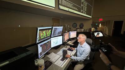 FAA Command Center manages air traffic and extreme weather for thousands of flights daily