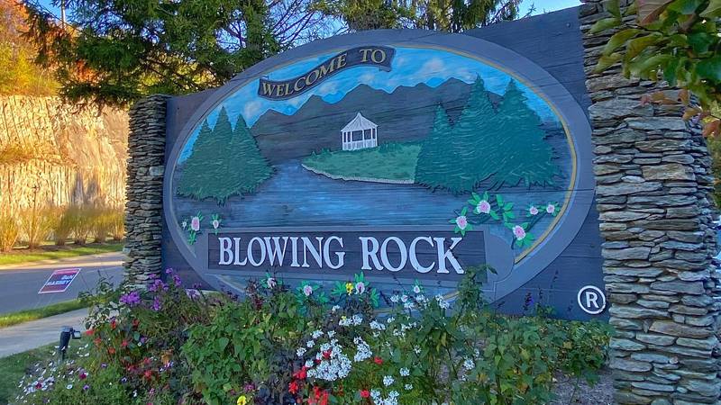 Mountain towns invite ‘thoughtful’ visitors for fall colors