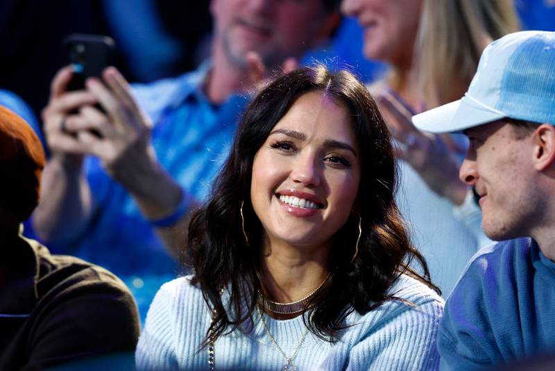LOS ANGELES, CALIFORNIA - JANUARY 05:  Jessica Alba attends a game between the USC Trojans and the UCLA Bruins in the second half at UCLA Pauley Pavilion on January 05, 2023 in Los Angeles, California. (Photo by Ronald Martinez/Getty Images)