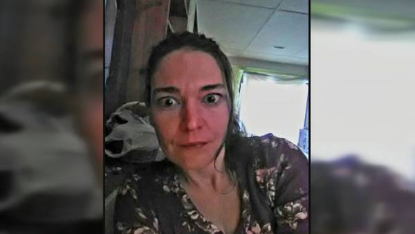 Mother of 3 vanishes without a trace; family wants answers
