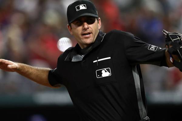 Field of dreams: Iowa native gets call to umpire in World Series