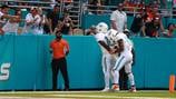 Tyreek Hill hits handcuff celebration after 80-yard touchdown following incident with police before Jaguars game