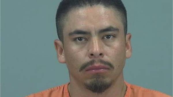 Man on the run in Arizona after allegedly shooting, killing wife