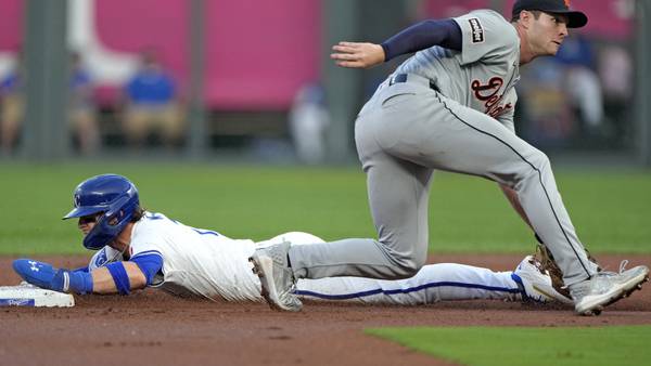 Royals' Bobby Witt Jr. becomes first shortstop with multiple seasons of 30 homers and 30 steals