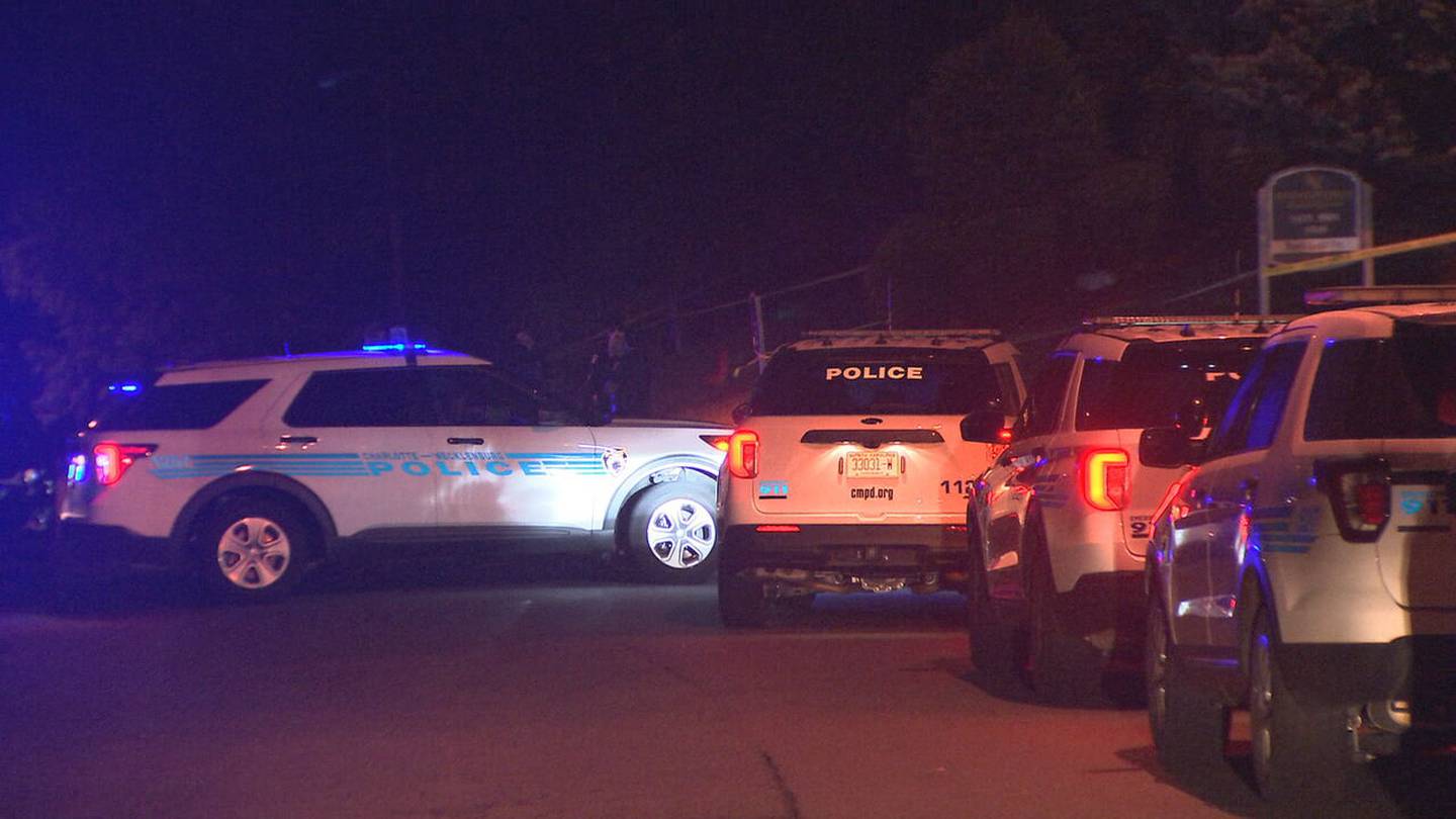 1 person dead, 2 hurt after morning shootings in Charlotte, police say