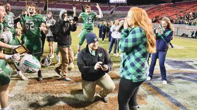 Weddington HS football coach proposes to girlfriend after team wins state title