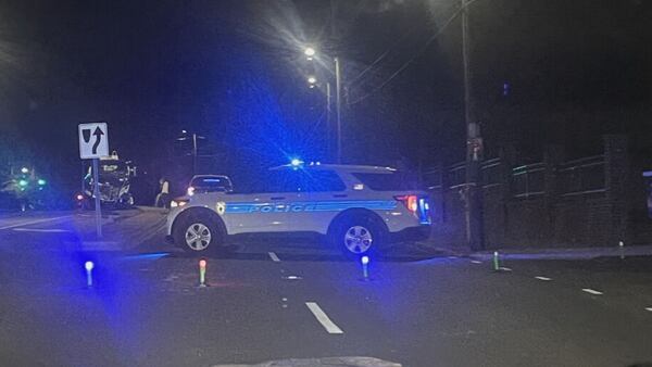 CMPD: Crash shuts down Providence Road in south Charlotte for hours
