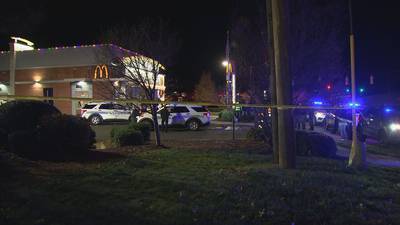 Detectives investigate homicide at McDonald’s in south Charlotte