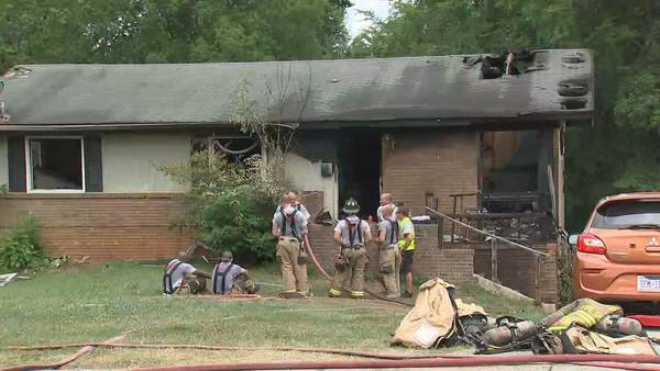 10 displaced in southwest Charlotte house fire, officials say