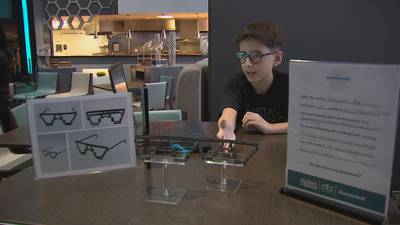 Students design eyewear using 3D technology for Hornets guard Kelly Oubre Jr.
