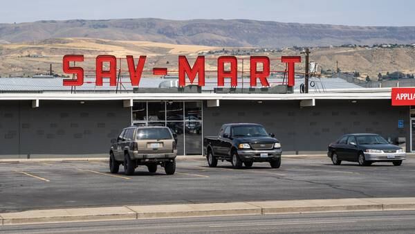 Burglary suspect crashes through Save Mart ceiling after hiding from police for 2 days
