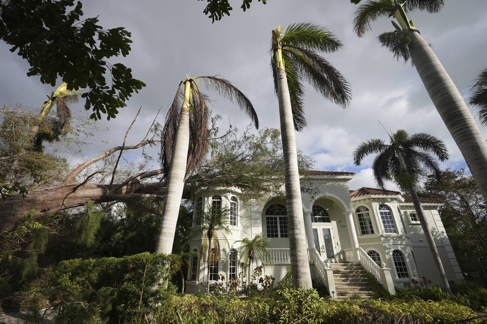 Residents clean up and figure out what's next after Hurricane Milton