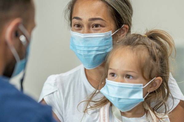 Despite coronavirus vaccine rollout, experts still warn masks are needed