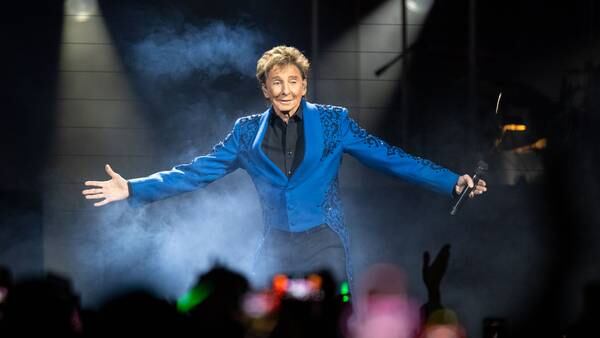 Photos: Barry Manilow performs in Charlotte