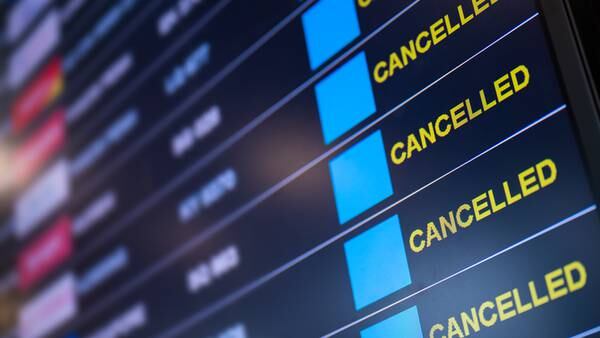 Fourth of July travel: Flight delays, cancellations mount