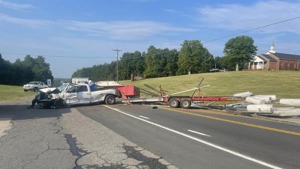 Troopers: Truck driver runs stop sign, causes deadly crash in Lincoln County