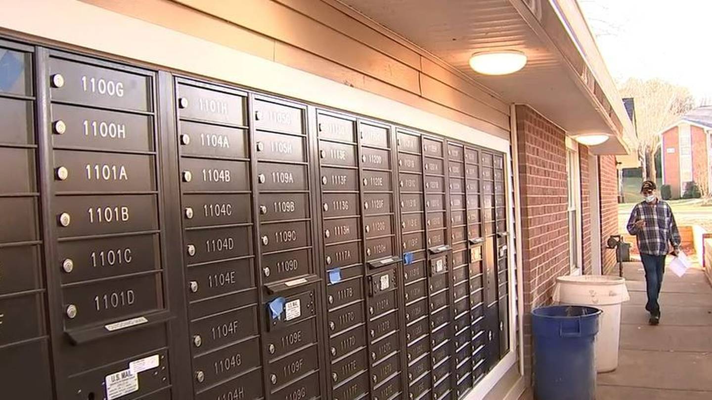 ‘It’s a lifeline’: Delayed mail from USPS causes local Army veteran stress