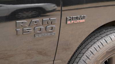 Recall alert: 31K Ram 1500 Classics recalled; trailer tow rearview mirror glass could fall off