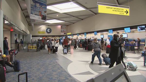 Passengers have mixed reactions to possibility of lifting mask mandate at Charlotte Douglas 
