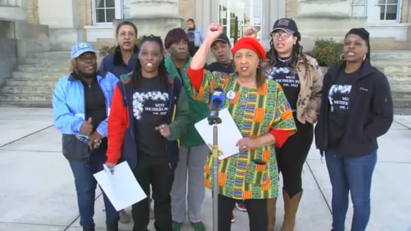 Allisha Watts’ loved ones deliver letters to DA to push case forward