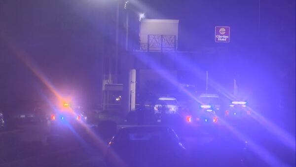 MEDIC: 1 hurt in shooting near southwest Charlotte hotel