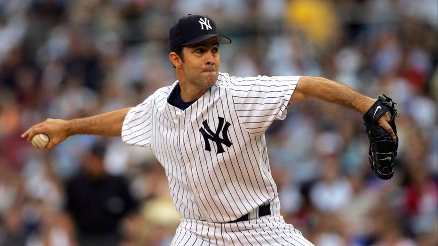Mike Mussina: 5 things to know about baseball's new Hall of Famer – WSOC TV