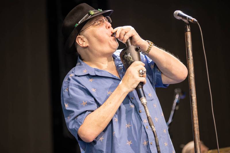 Blues Traveler performs on the AM Gold Tour at PNC Music Pavilion in Charlotte. June 30, 2022.