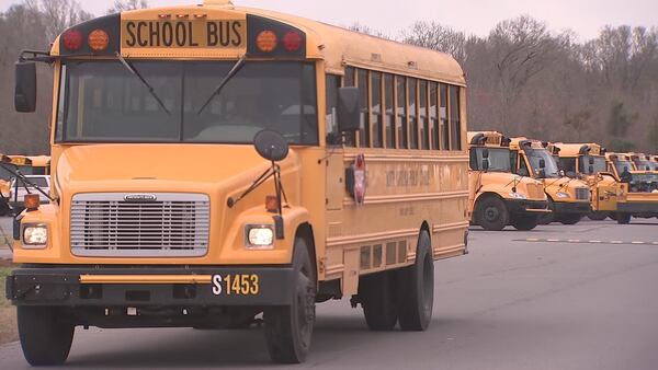 Father faces charges for yelling at students, driver on school bus