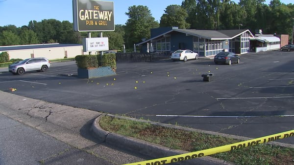 ‘Everybody was running’: Officer, armed suspect shot at Hickory bar, department says