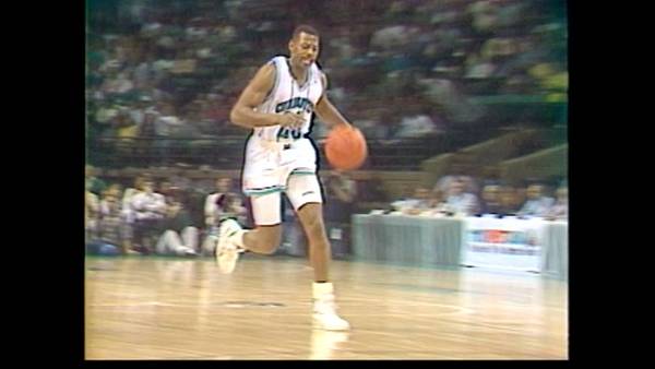 Earl Cureton, who played on inaugural Hornets team, dies at 66