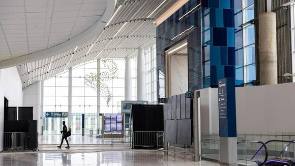 Pedestrian tunnel, lobby expansion debut at Charlotte Douglas International Airport