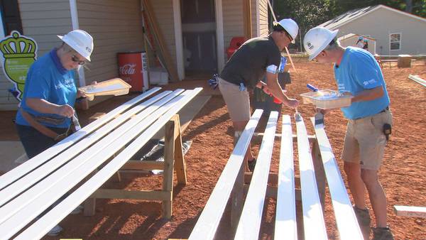 ‘So thankful’: Habitat for Humanity volunteers build homes in west Charlotte