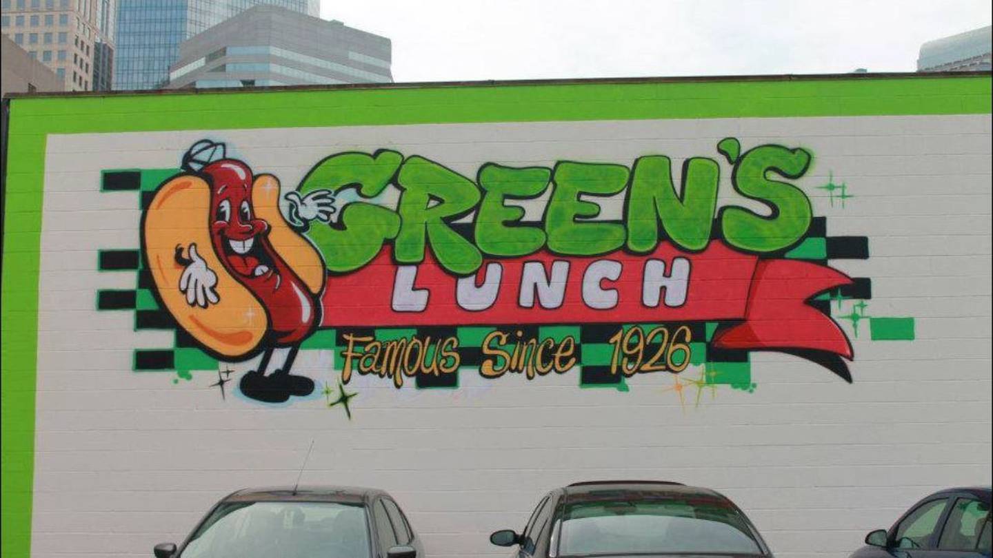 De beroemde lunchplek in Uptown, Green’s, gaat definitief sluiten na meer dan 90 jaar bestaan ​​- WSOC TV