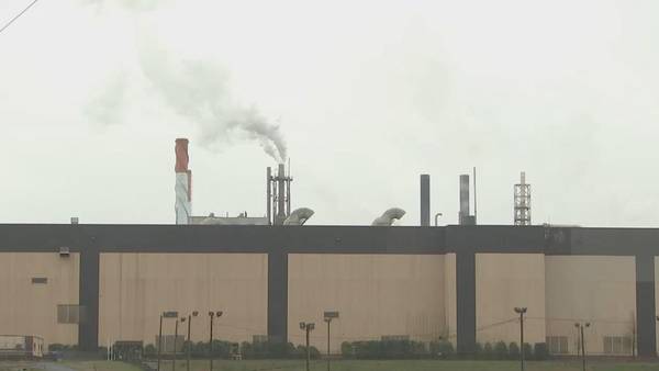 Class action lawsuit filed against plant blamed for stench near state line 