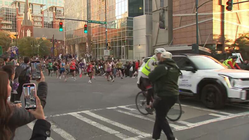 Runners fill streets for Charlotte Marathon on Nov. 15, 2025