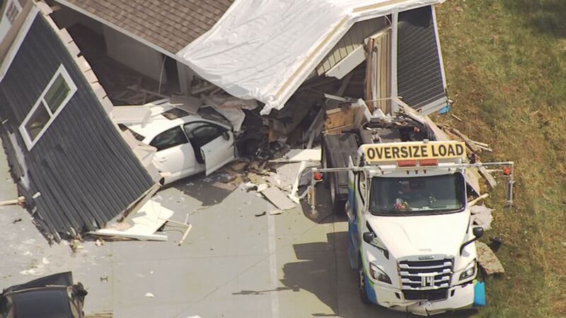 A tractor-trailer carrying a mobile home crashed, closing the inner loop of I-485.