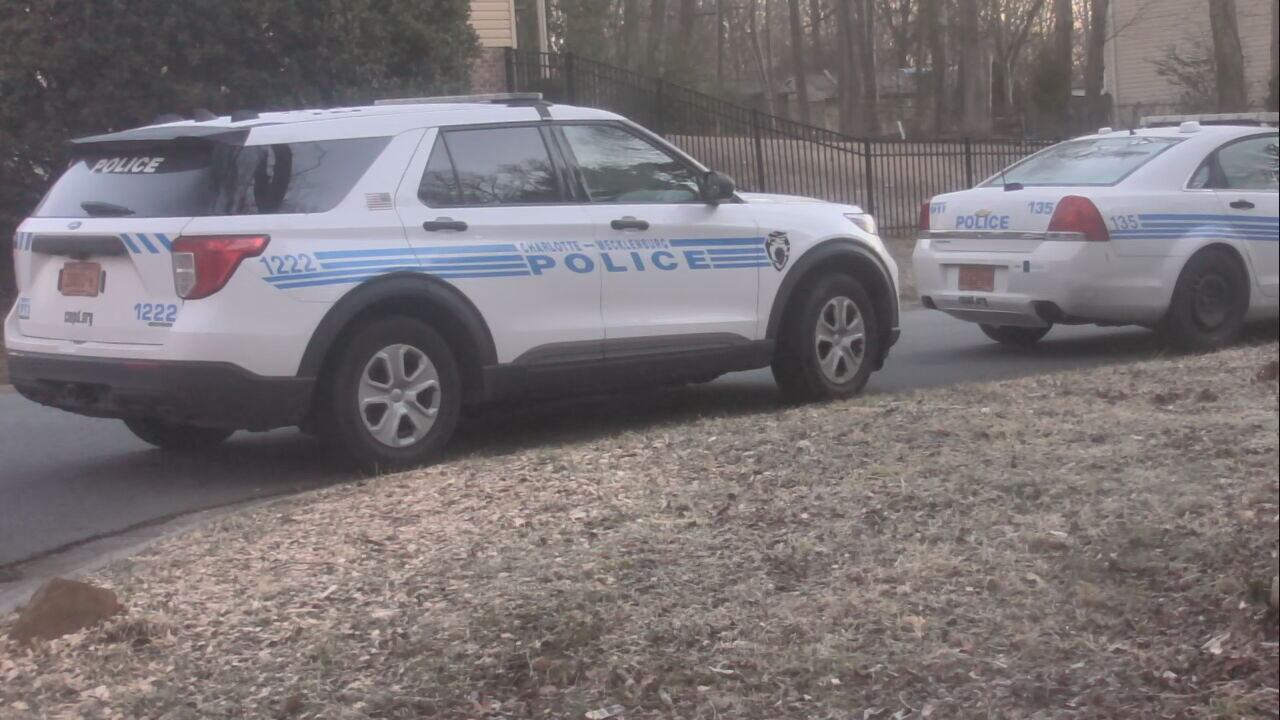 Homicide investigation on Strider Drive in southeast Charlotte