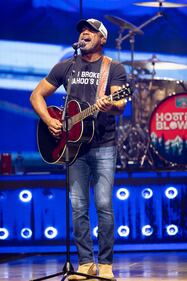 Hootie and the Blowfish perform during the Summer Camp with Trucks Tour at PNC Music Pavilion in Charlotte on Sept. 19, 2024.