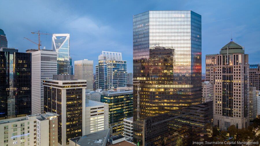 West Coast bank signs lease at uptown tower for first Charlotte office