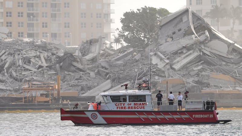 A 23-story hotel in exclusive Miami locale vanishes in seconds with implosion