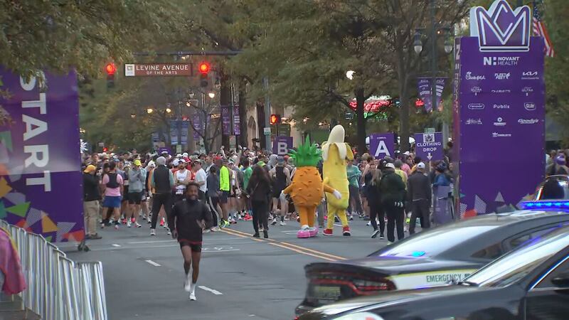 Runners fill streets for Charlotte Marathon on Nov. 15, 2025