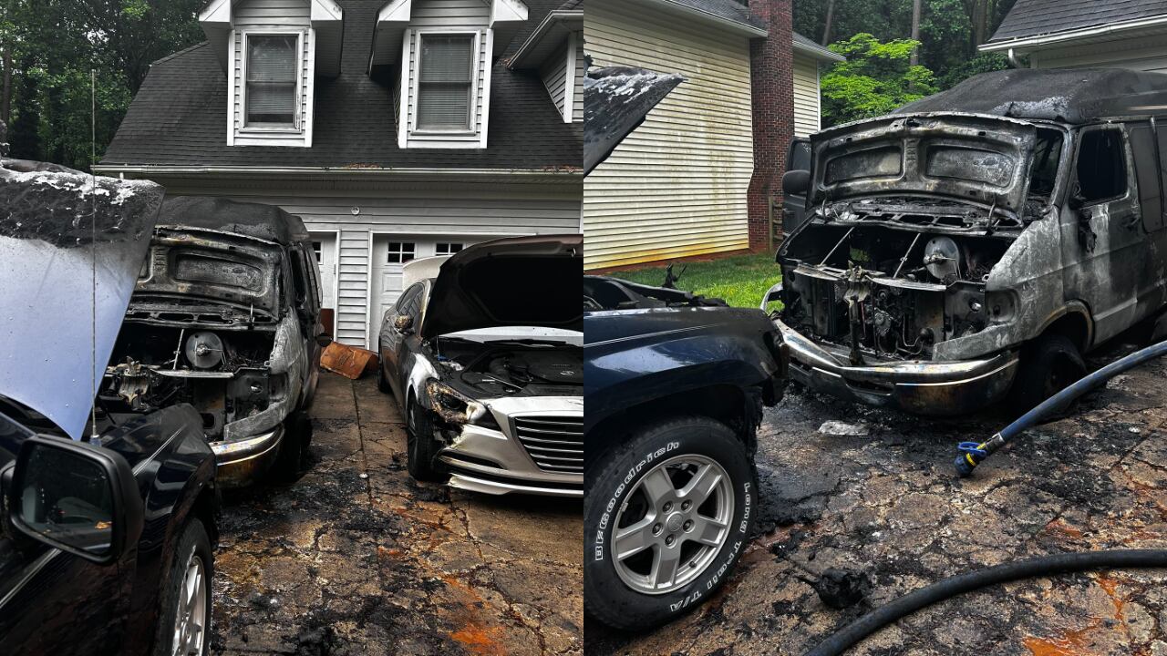 Vehicle fire under investigation in Huntersville